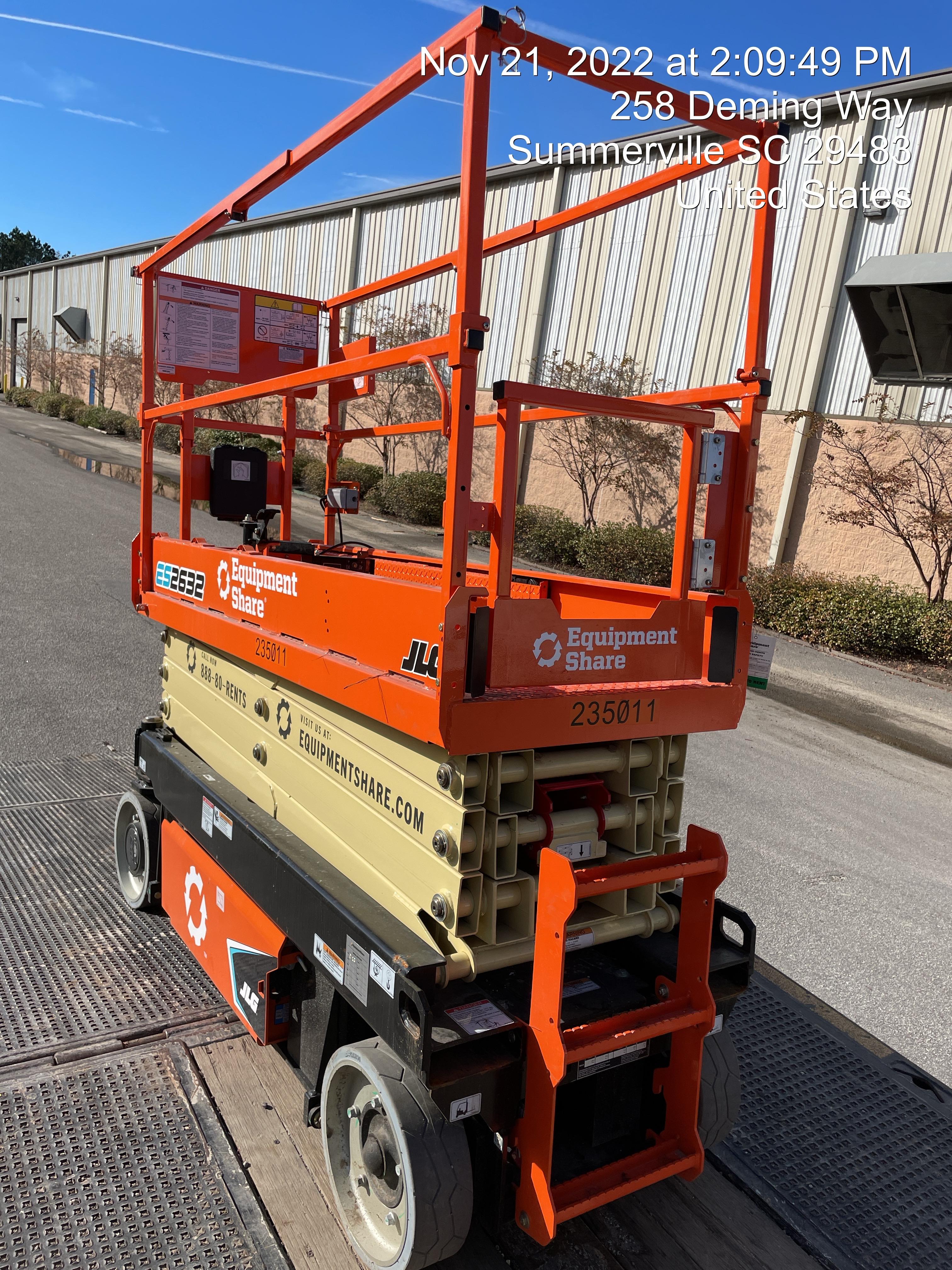 2022 JLG ES2632