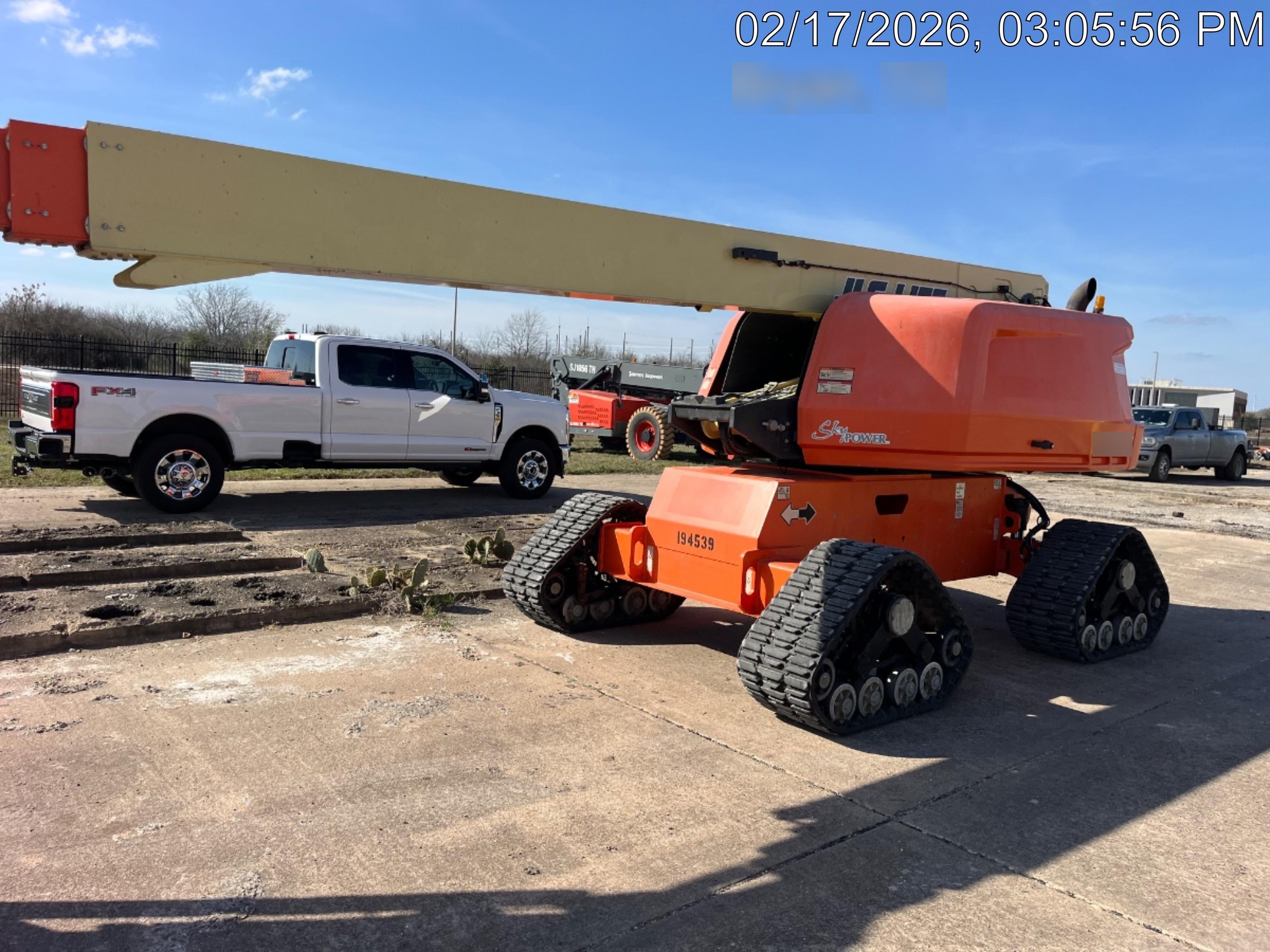 2021 JLG 660SJ Quad Track