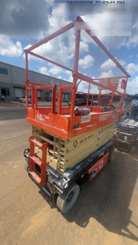 2022 JLG ES3246