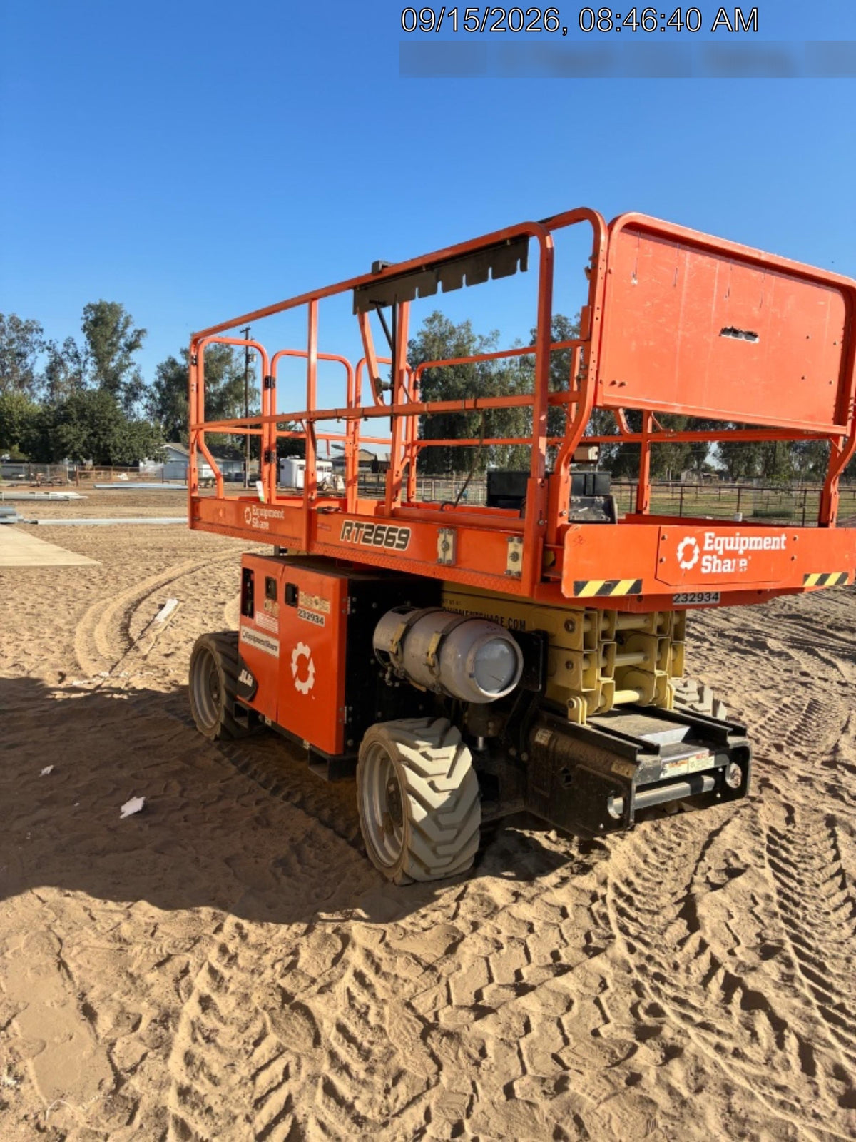 2022 JLG RT2669
