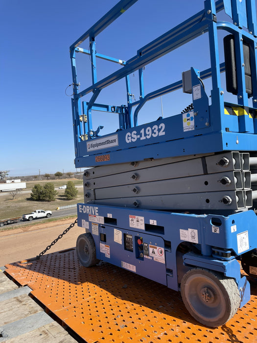 2022 GENIE GS-1932