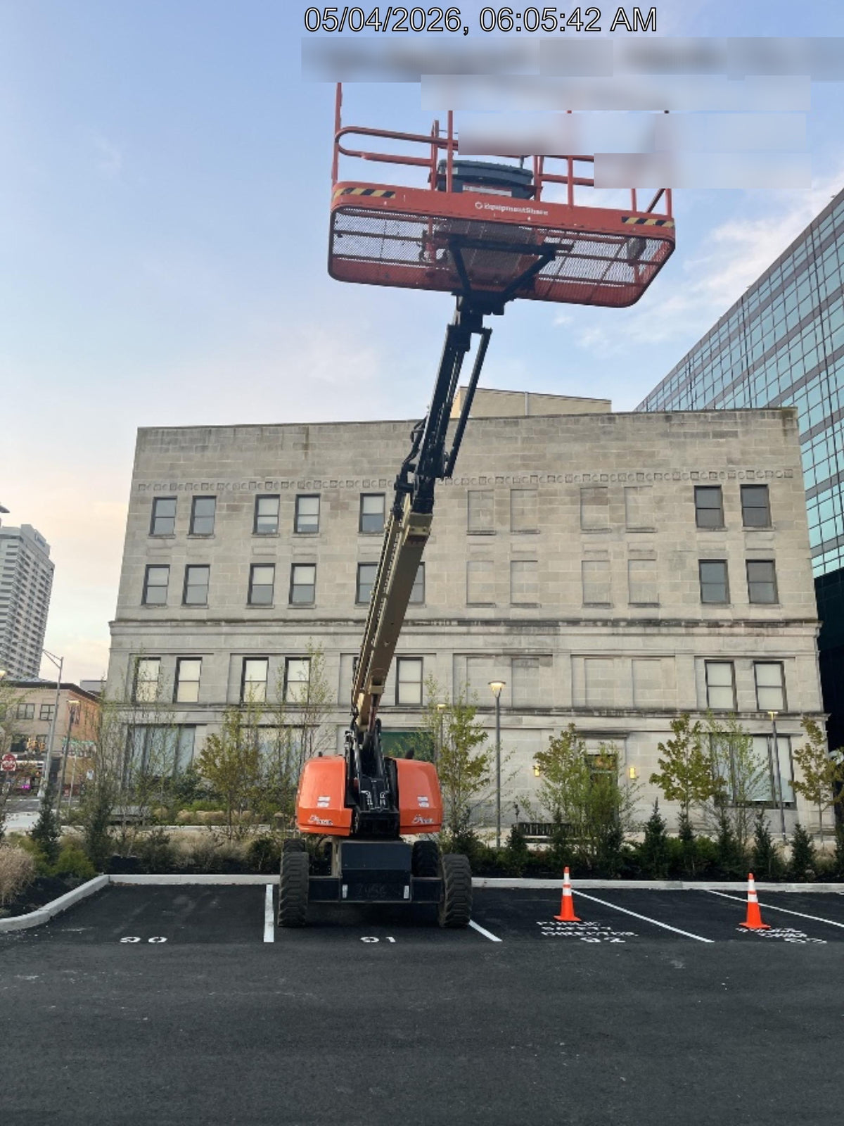 2025 JLG 660SJ