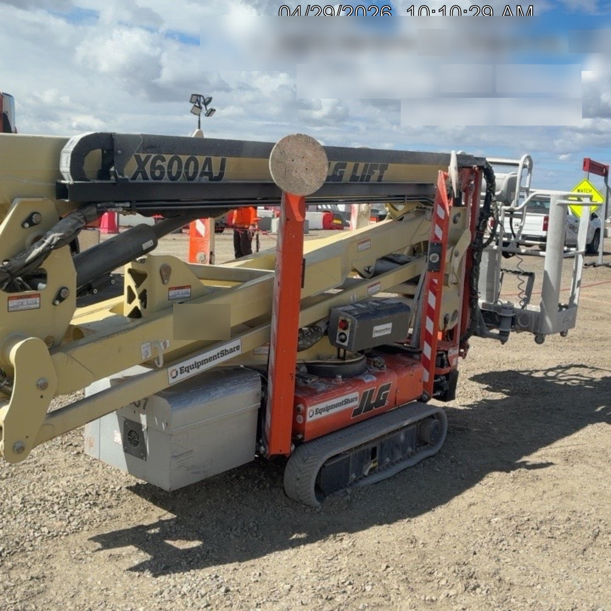 2020 JLG X600AJ