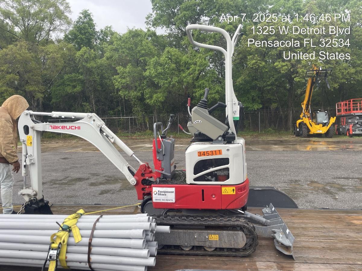 2023 TAKEUCHI TB210R