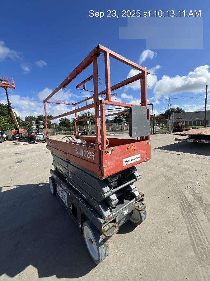 2017 Skyjack SJIII-3226 Skyjack SJ3226, Trojan Battery Set, Extended Warranty 5yr/5k hr