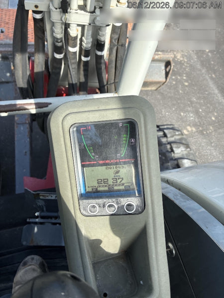 2023 TAKEUCHI TB250-2R