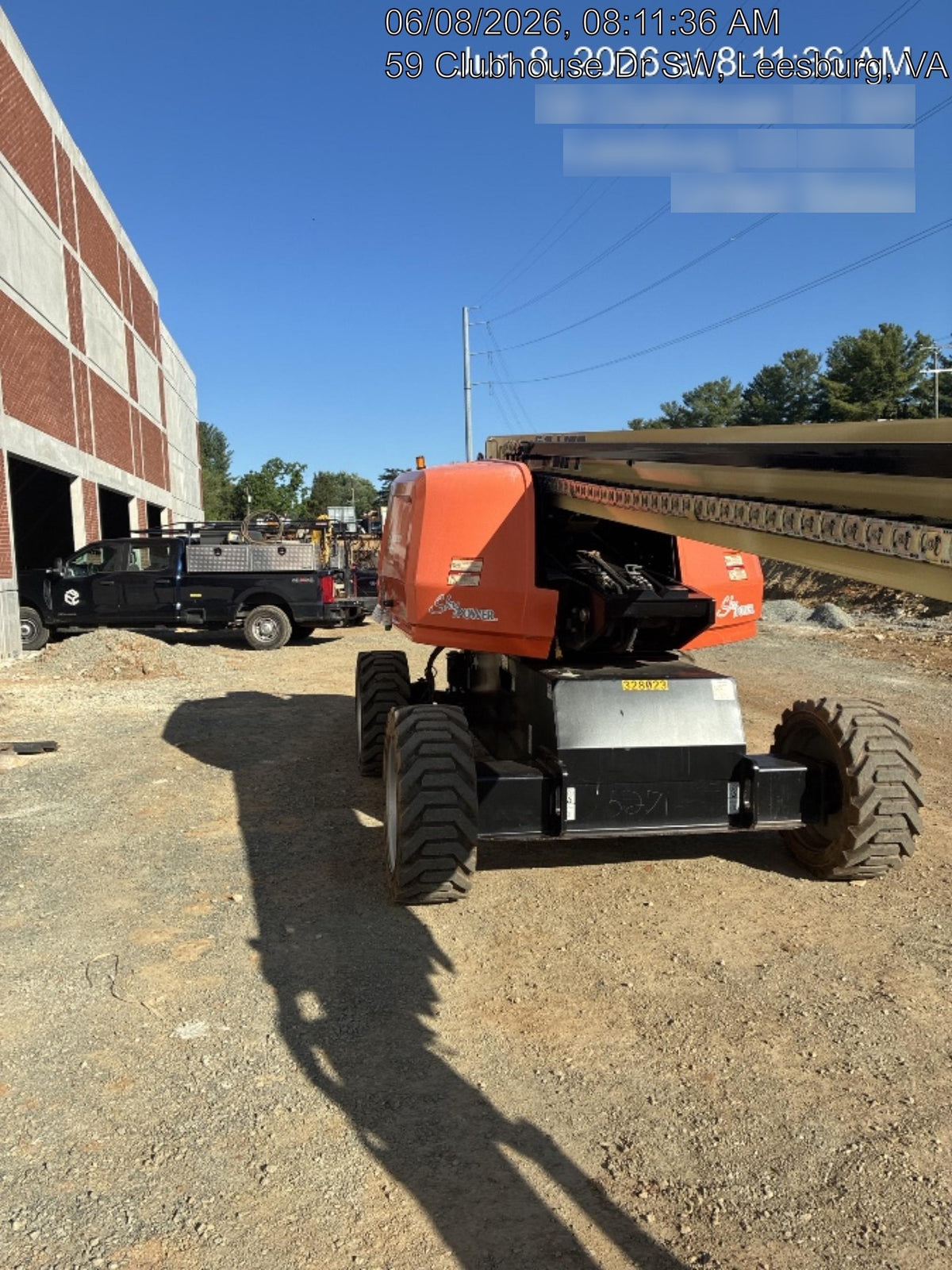 2023 JLG 660SJ