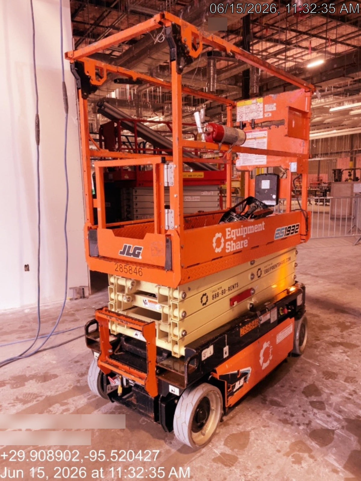2022 JLG ES1932