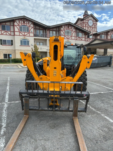 2024 JCB 510-56