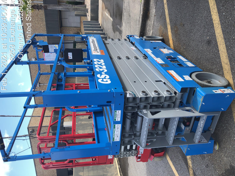 2020 Genie GS-3232 Standard, Folding half height swing gate