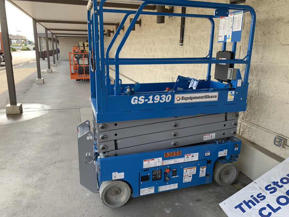 2019 Genie GS-1930 Fixed Rails with Chain Entry