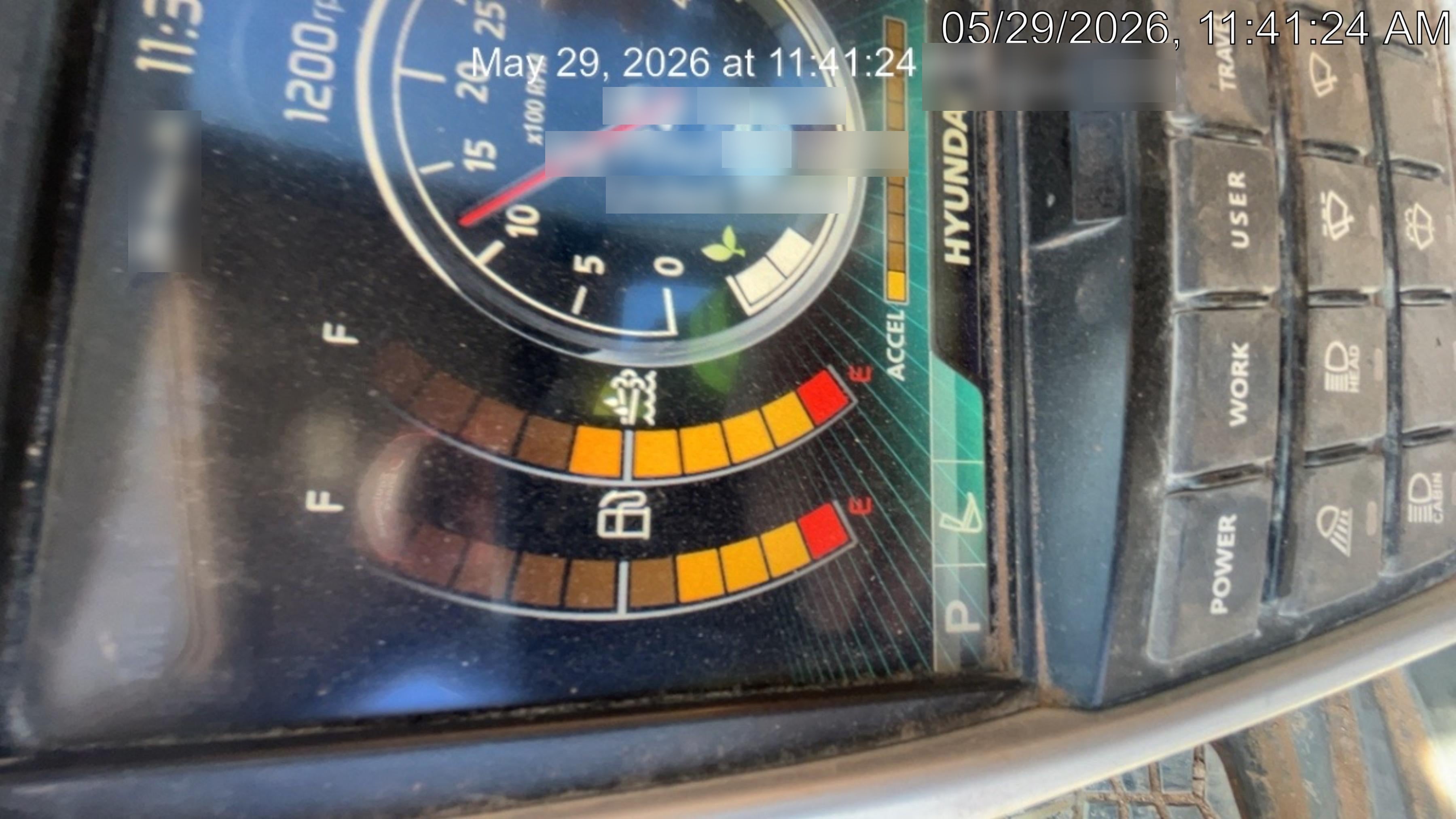 2017 HYUNDAI HX330L