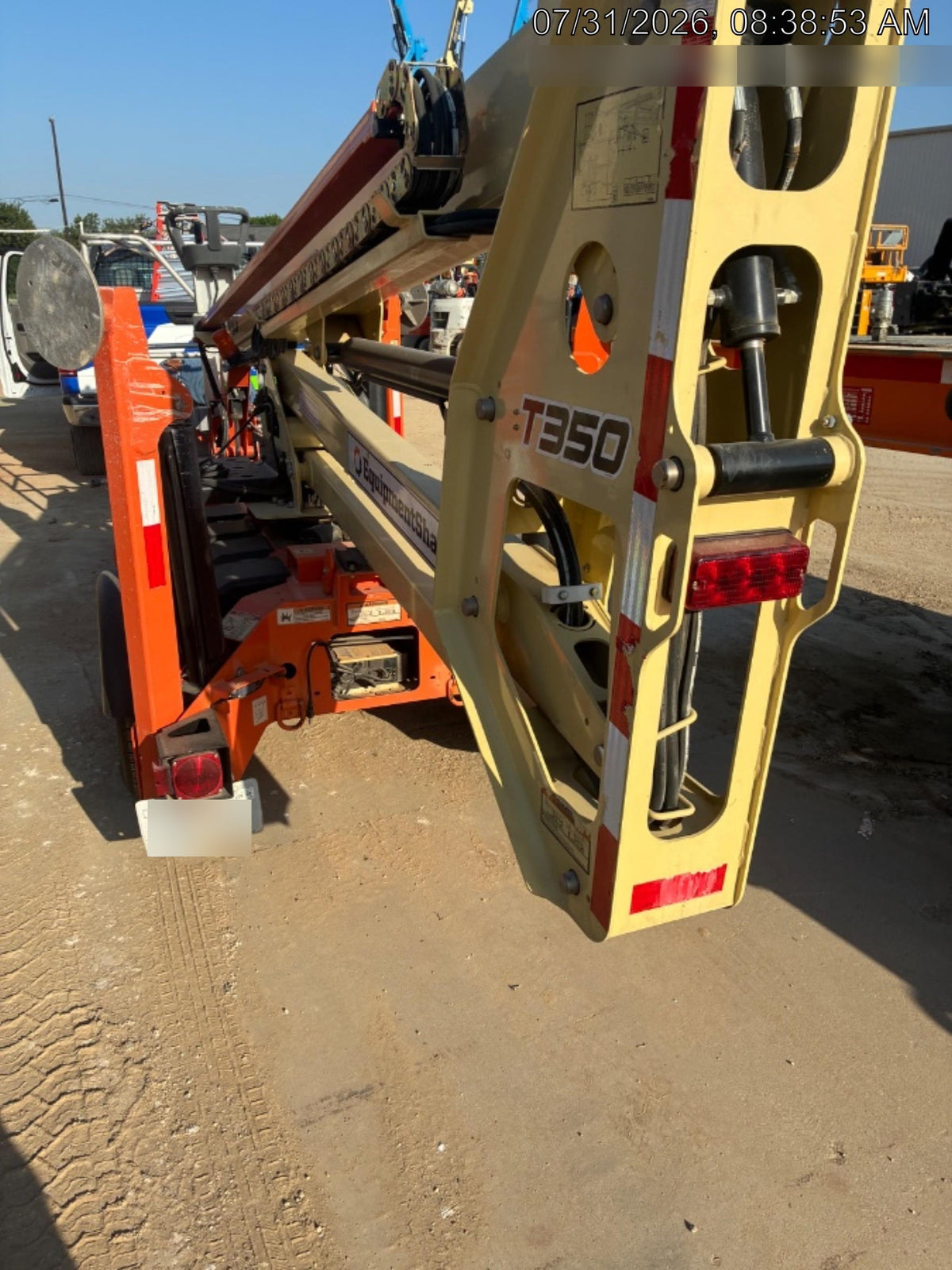 2022 JLG T350