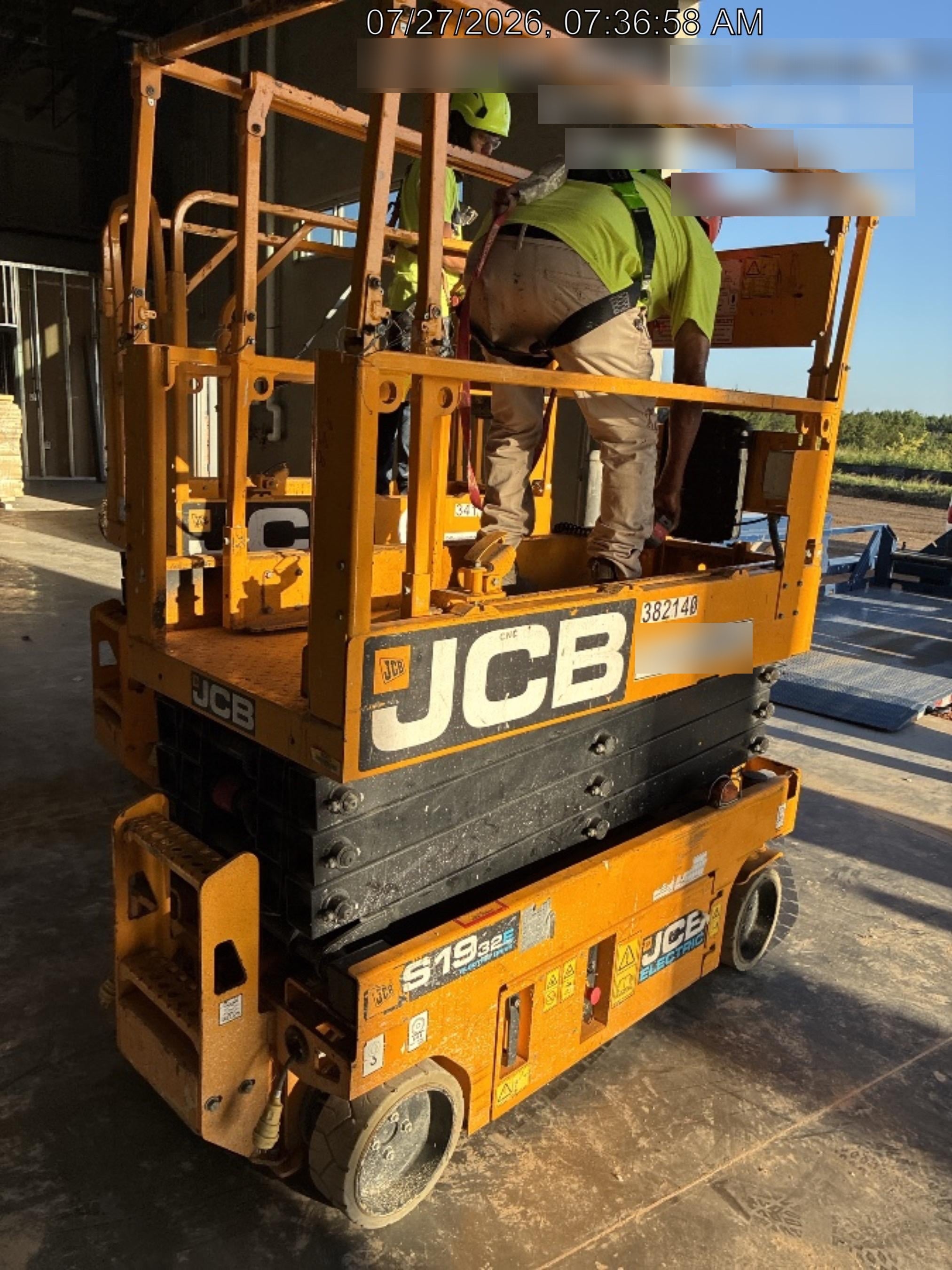 2024 JCB S1932E