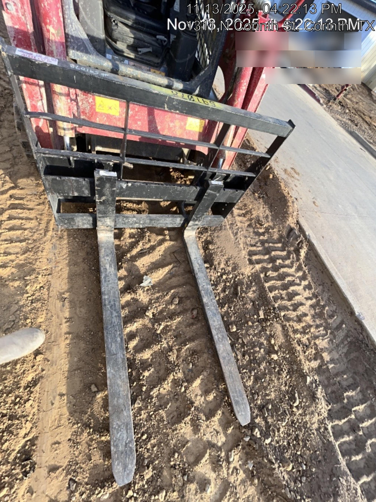 2025 ARROW MATERIAL HANDLING 48" Pallet Forks - Arrow