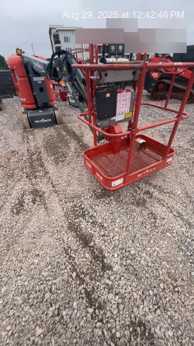 2017 SKYJACK SJ30 AJE