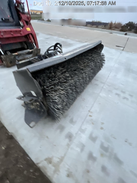 2019 PALADIN Sweepster SB72