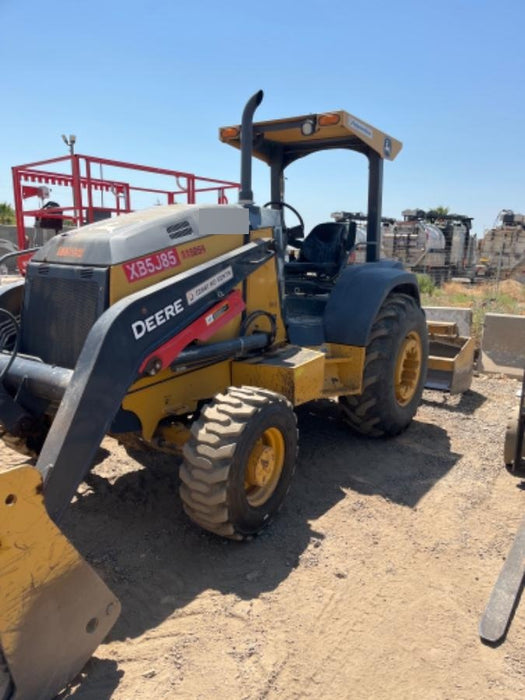 2020 John Deere 210LEP Canopy, 4WD, Second rear hydraulic cylinder, Light Package, Wheel weights