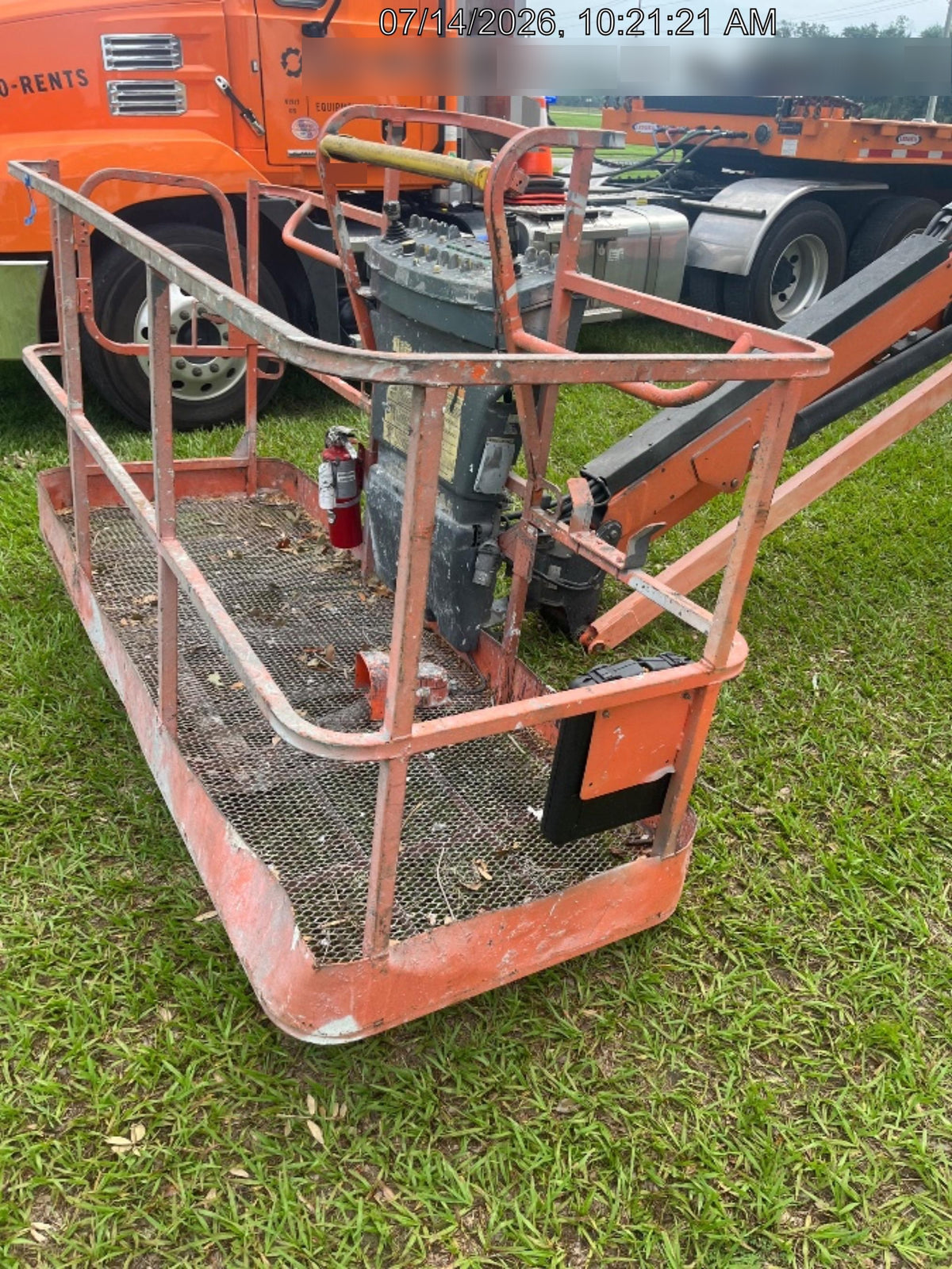 2019 JLG 660SJ