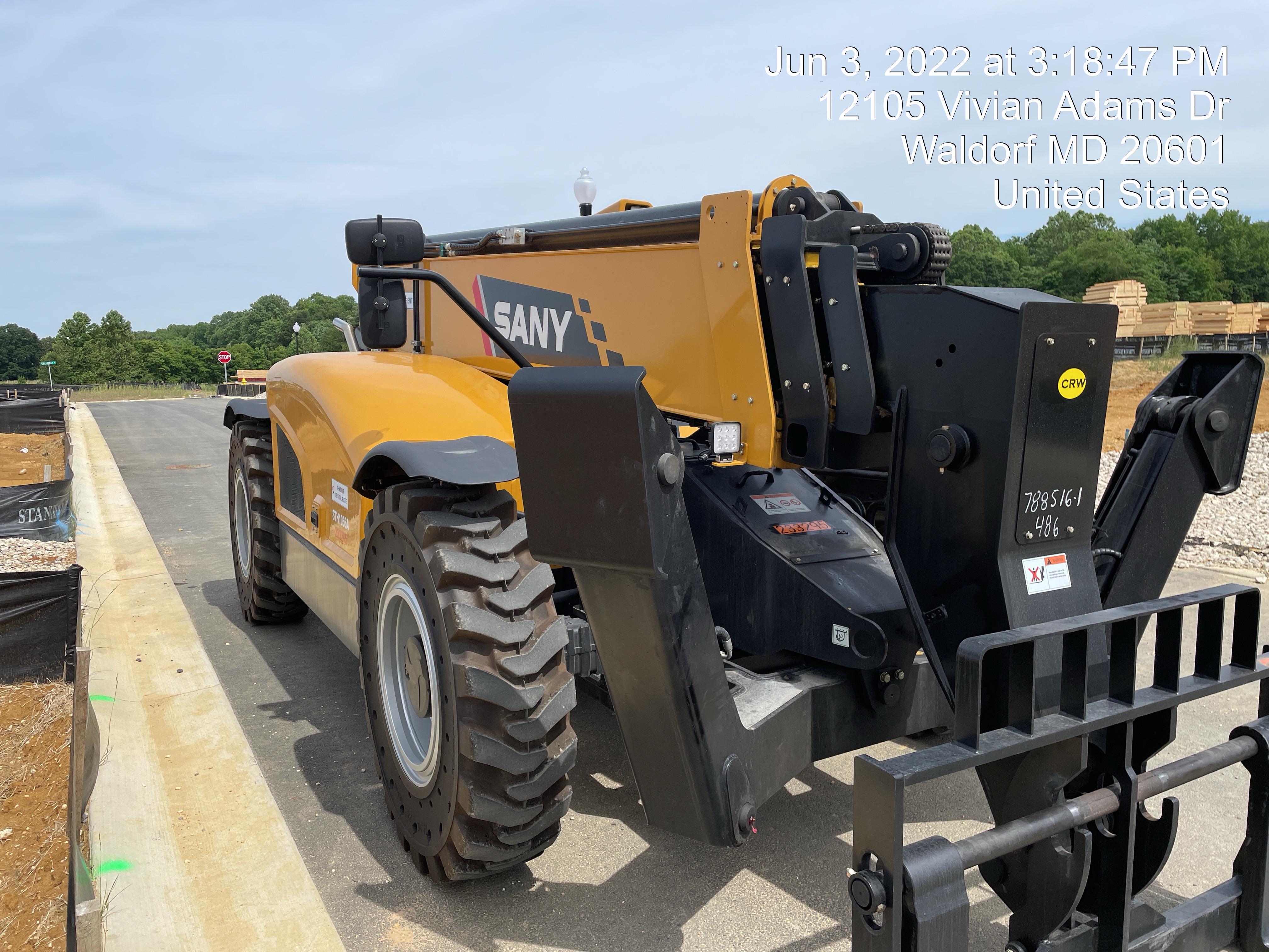 2022 SANY STH1056