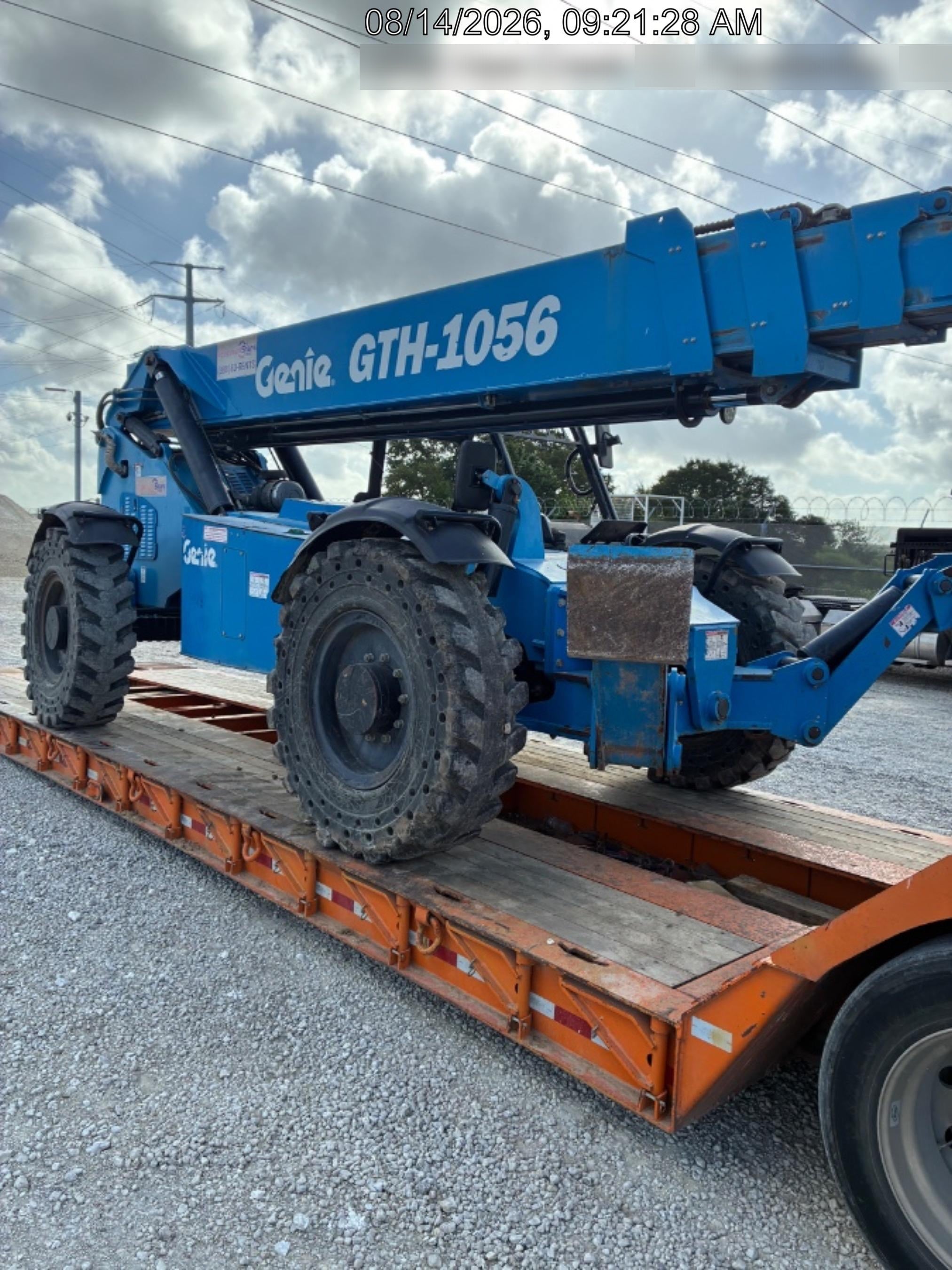 2017 GENIE GTH-1056