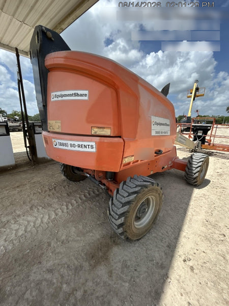 2019 JLG 400S