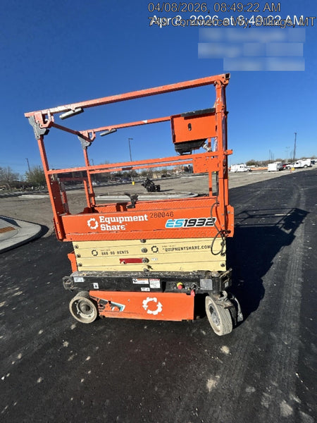 2022 JLG ES1932
