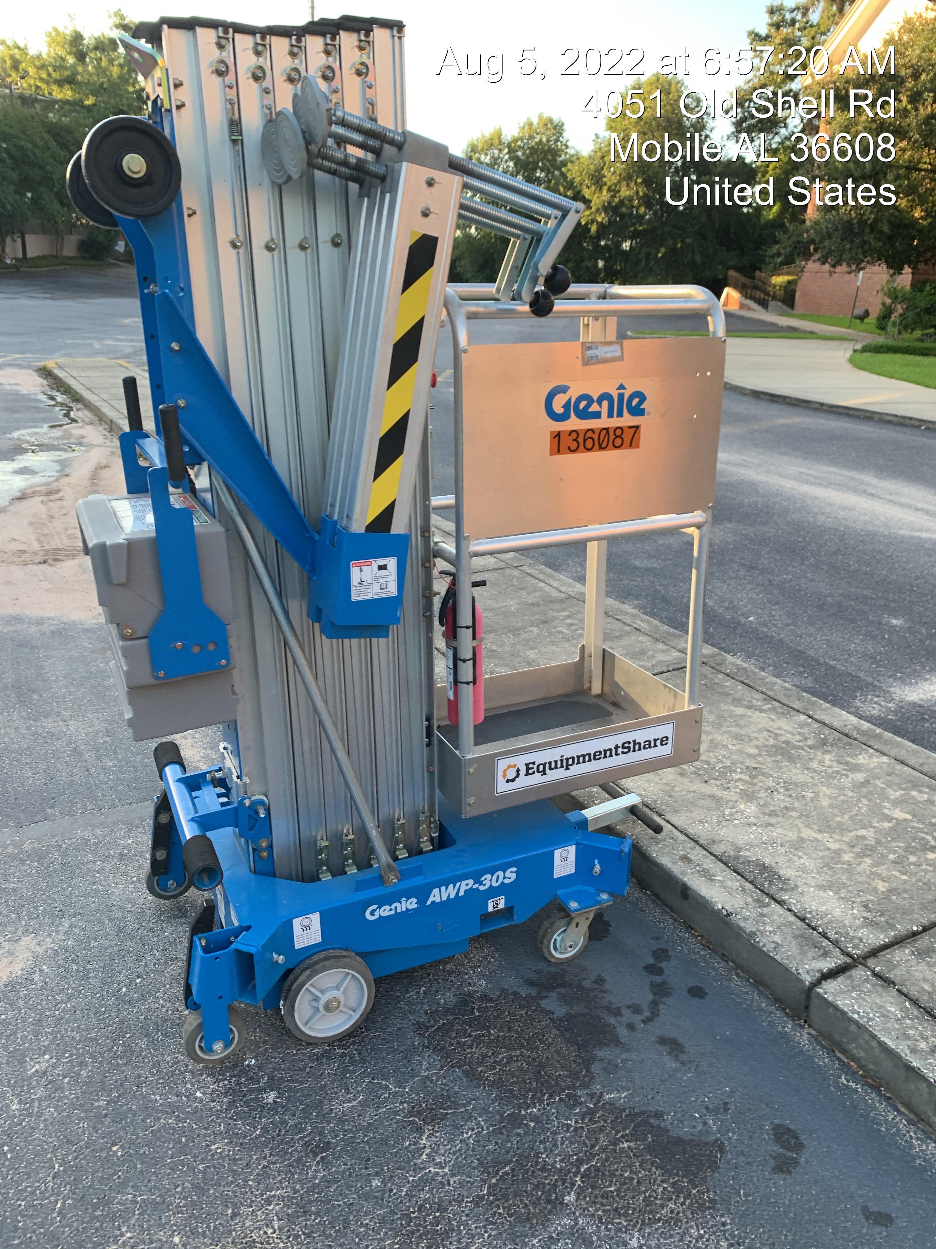 2021 GENIE AWP-30S DC