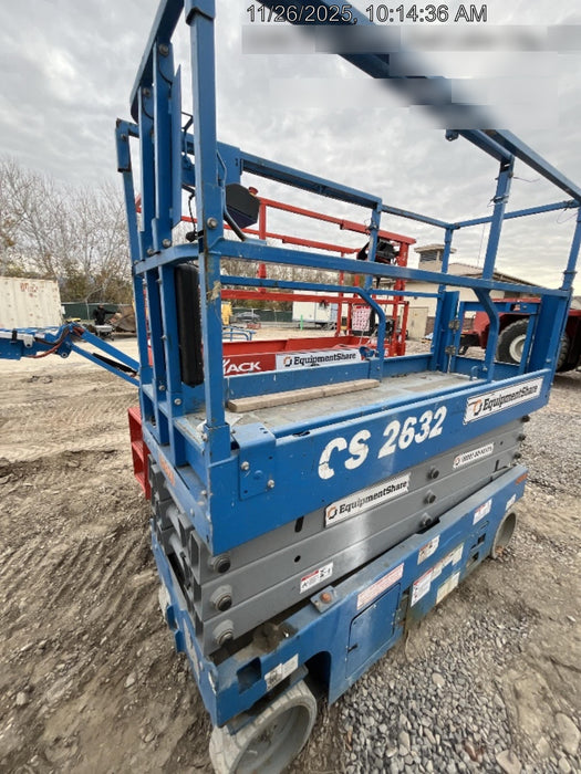 2019 Genie GS-2632 Folding rails with half height swing gate