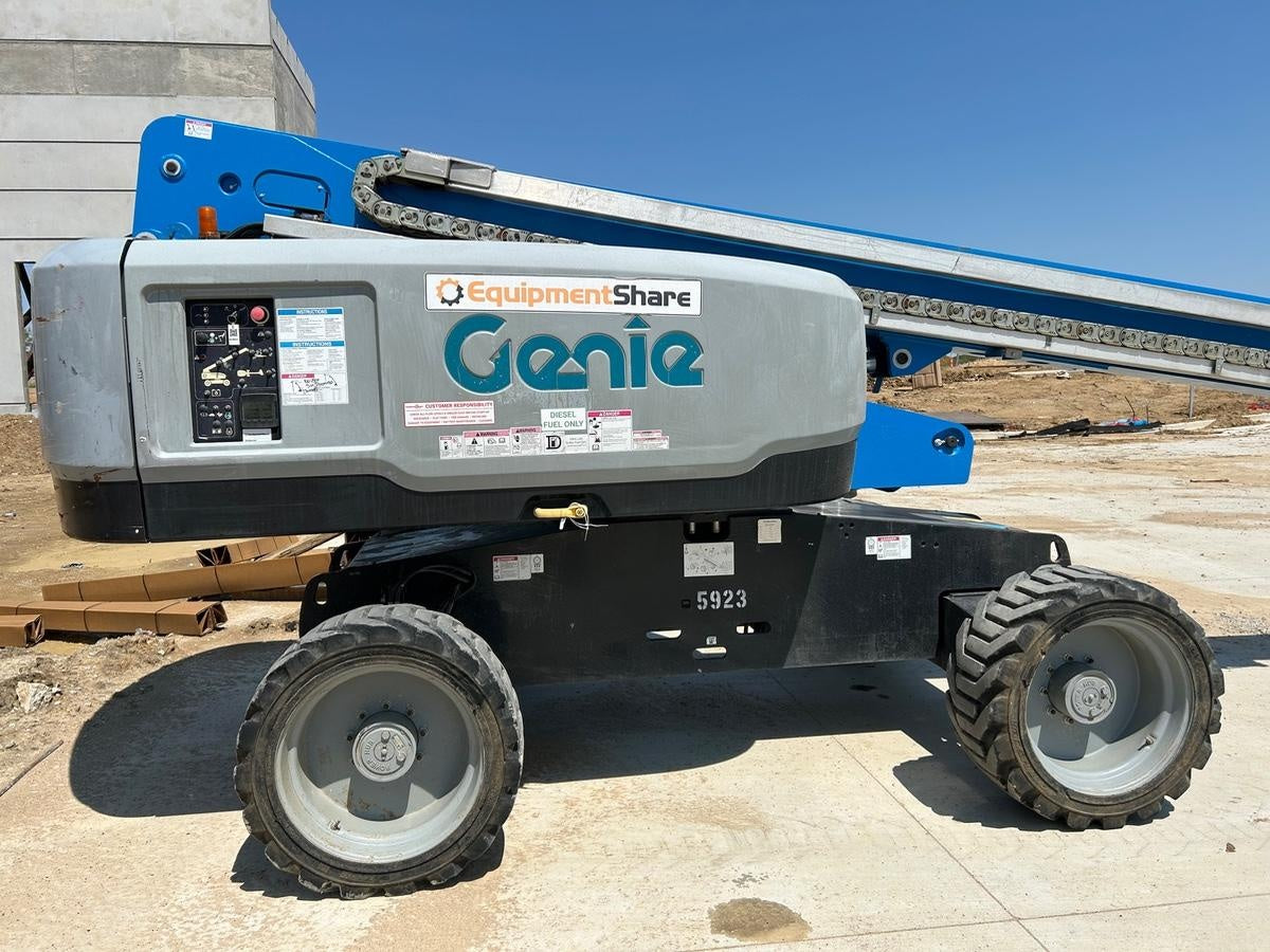 2017 GENIE S-65