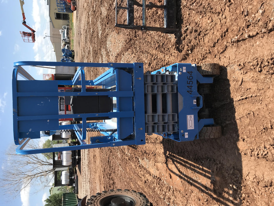 2019 Genie GS-1930 Fixed rails with chain Entry