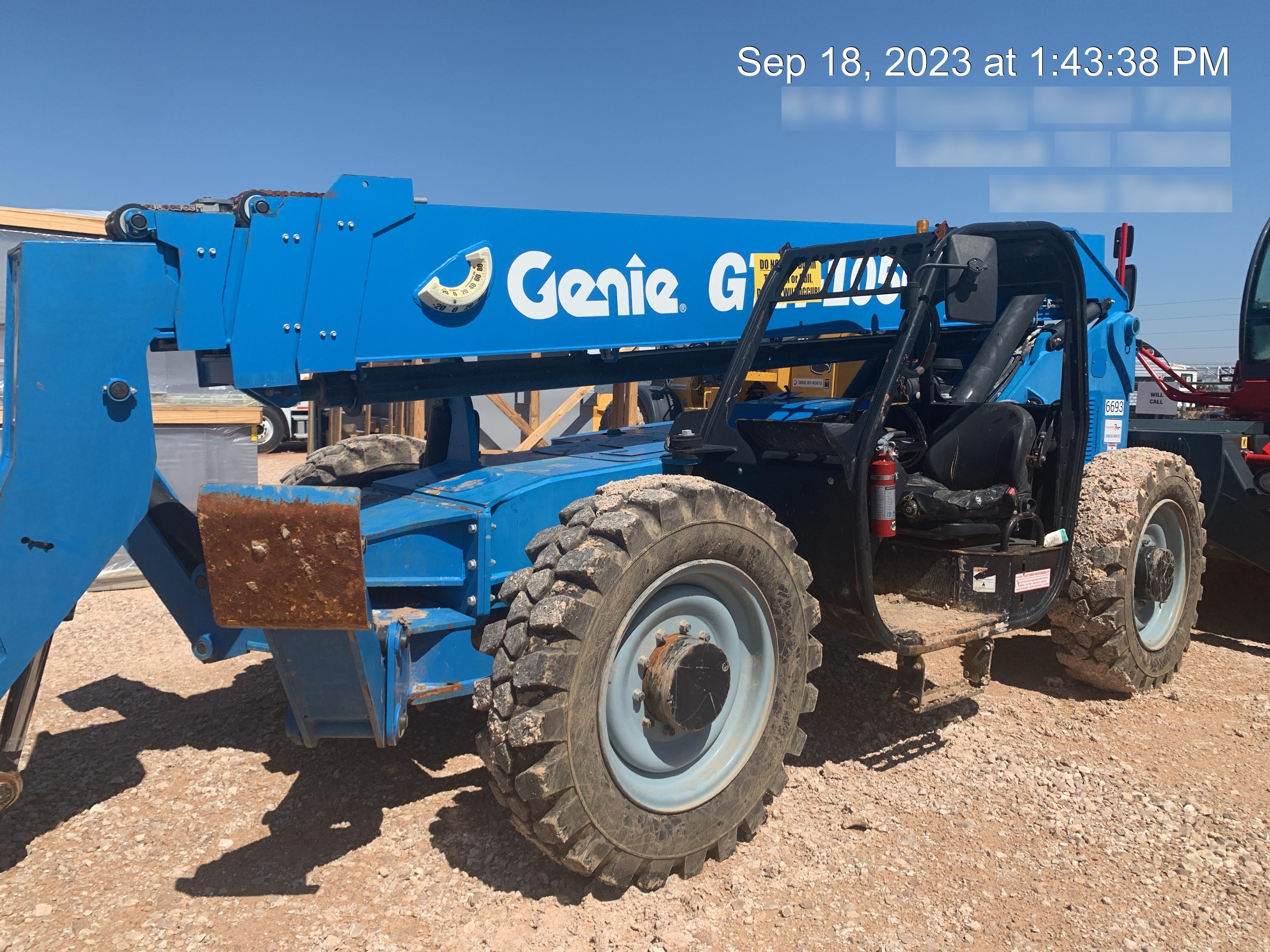 2017 GENIE GTH-1056