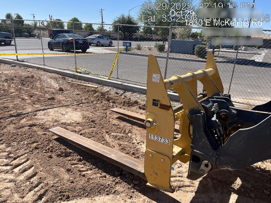 2020 JOHN DEERE 96" Loader Fork Carriage - John Deere