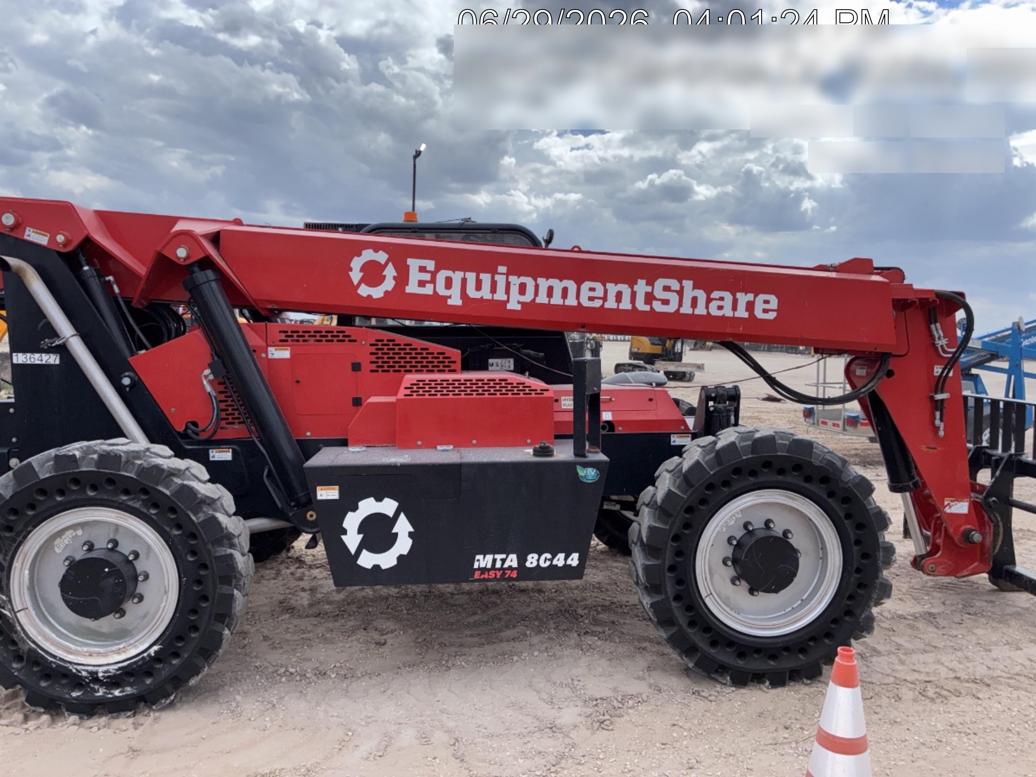 2021 MANITOU MTA8044