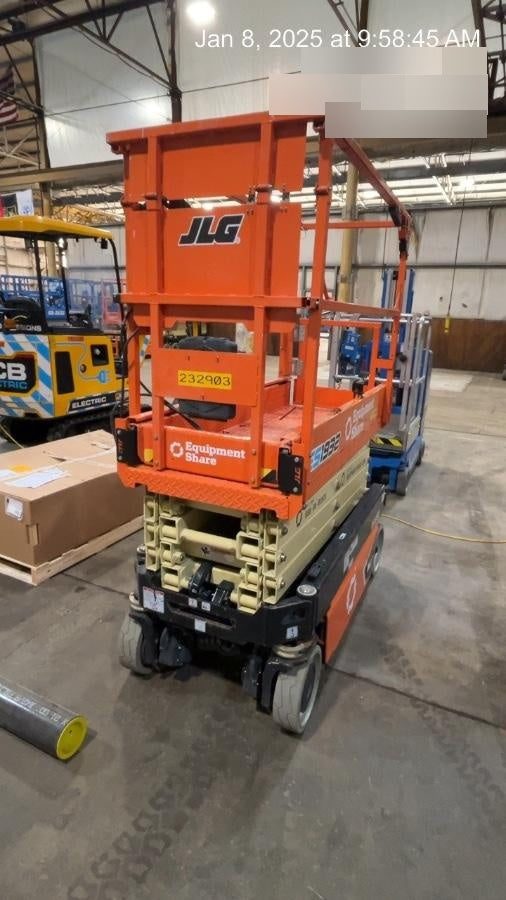 2022 JLG ES1932