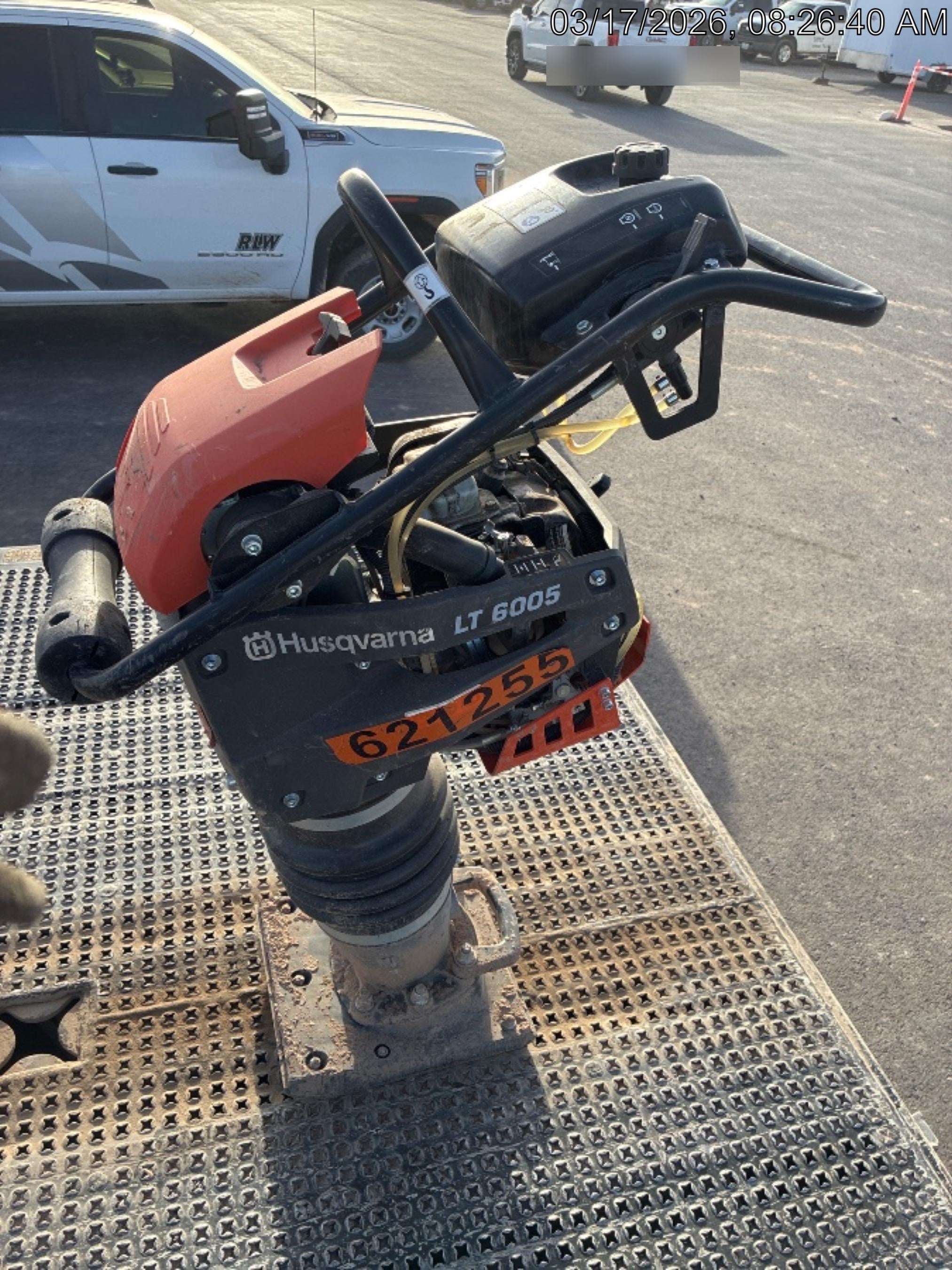2025 HUSQVARNA LT6005