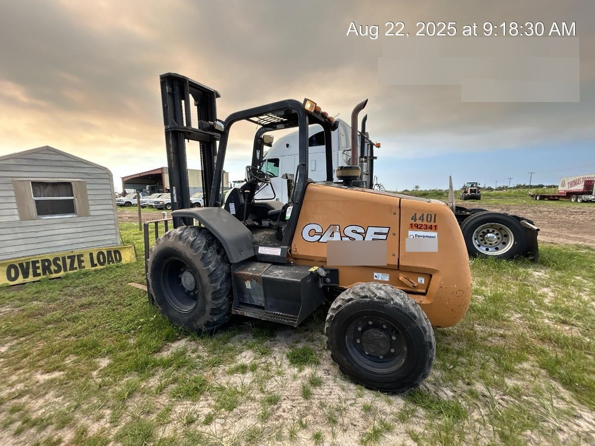 2017 CASE 586H