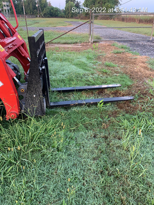 2022 ARROW MATERIAL HANDLING 48" Pallet Forks - Arrow