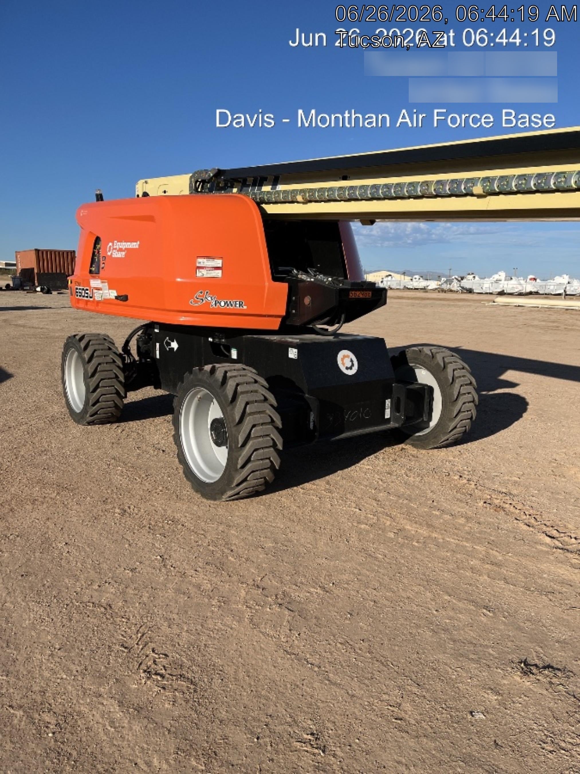 2025 JLG 660SJ