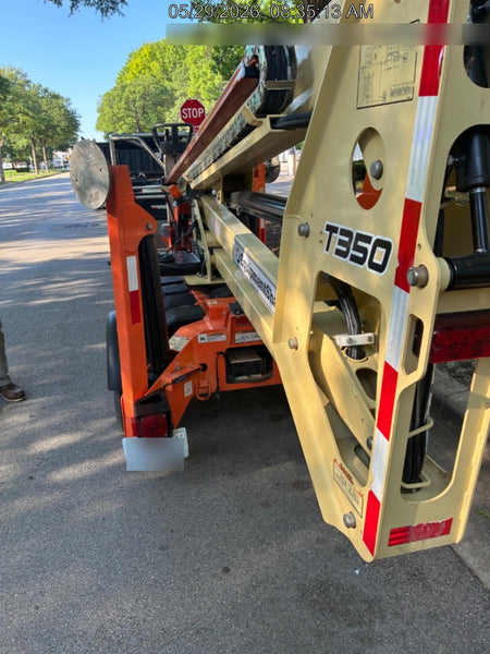 2022 JLG T350