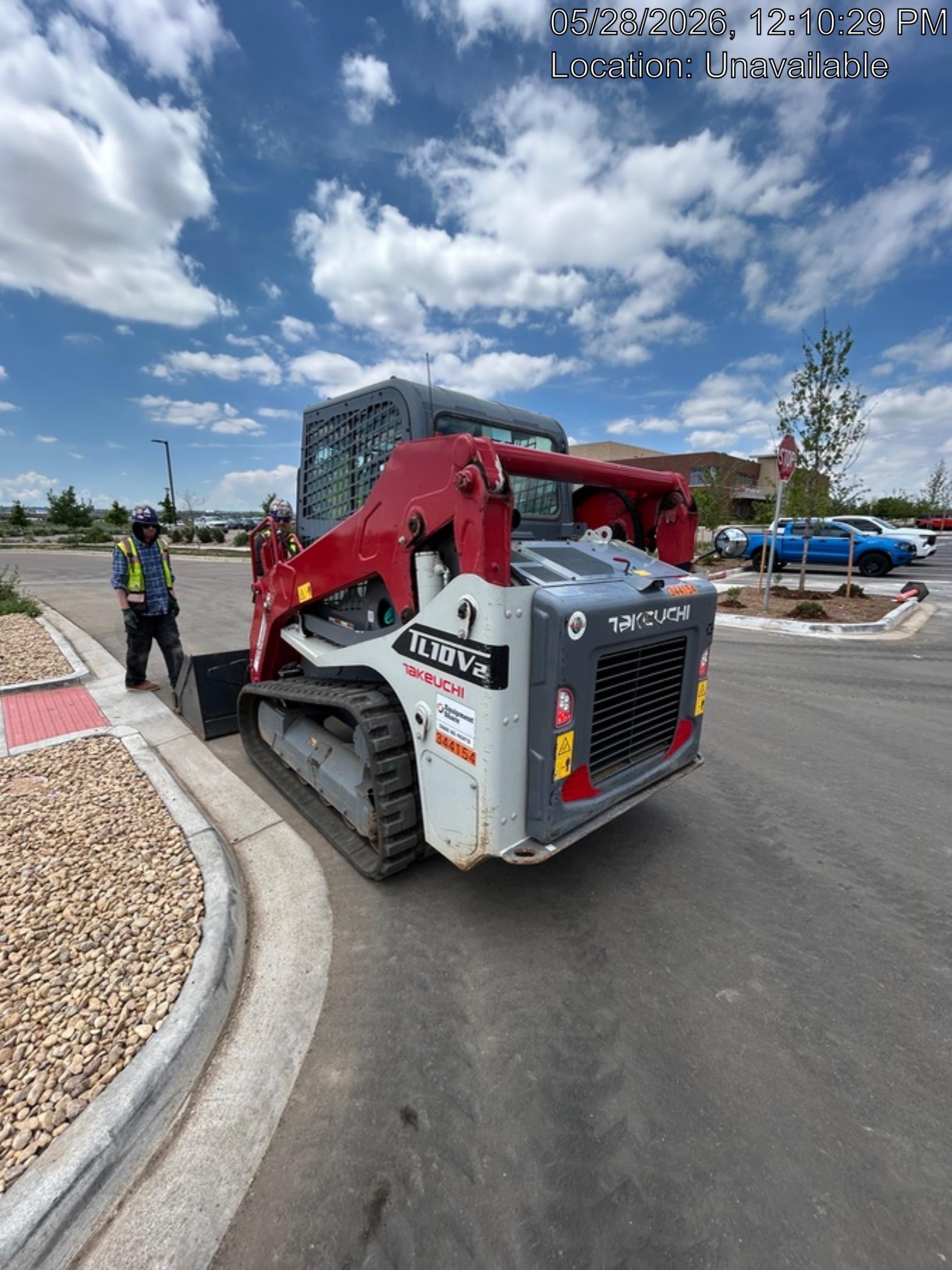 2023 TAKEUCHI TL10V2-CR