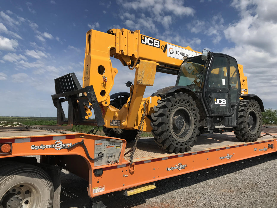 2020 JCB 510-56 Cab/Heat/Air, 74 HP, Solid Tires, STD Worklight, Beacon, Aux Hydraulics, Lifting Eye, Back up Alarm w/66" Carriage/60" Forks