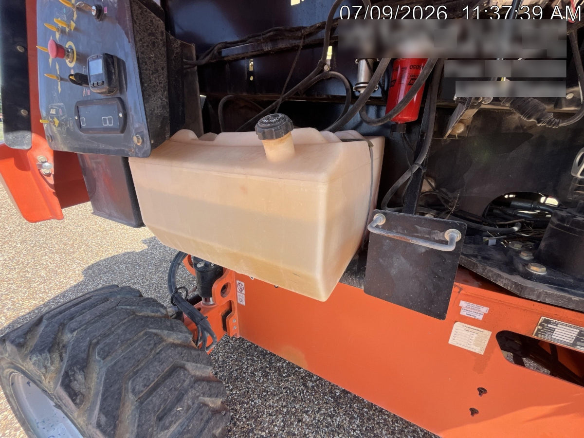 2019 JLG 660SJ