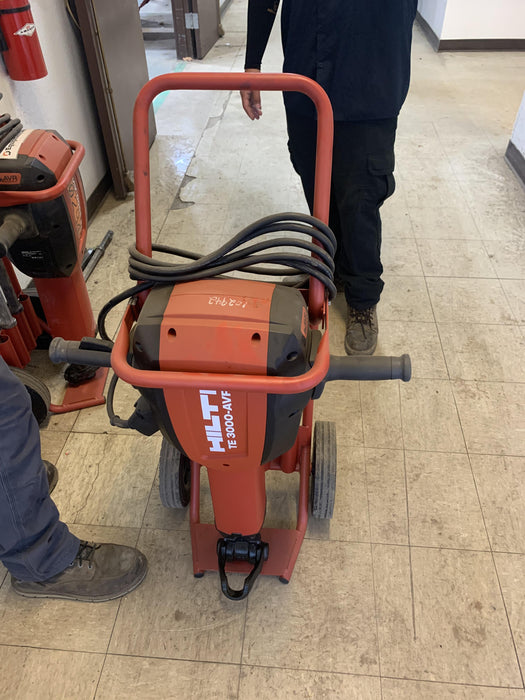 2020 HILTI TE 3000-AVR