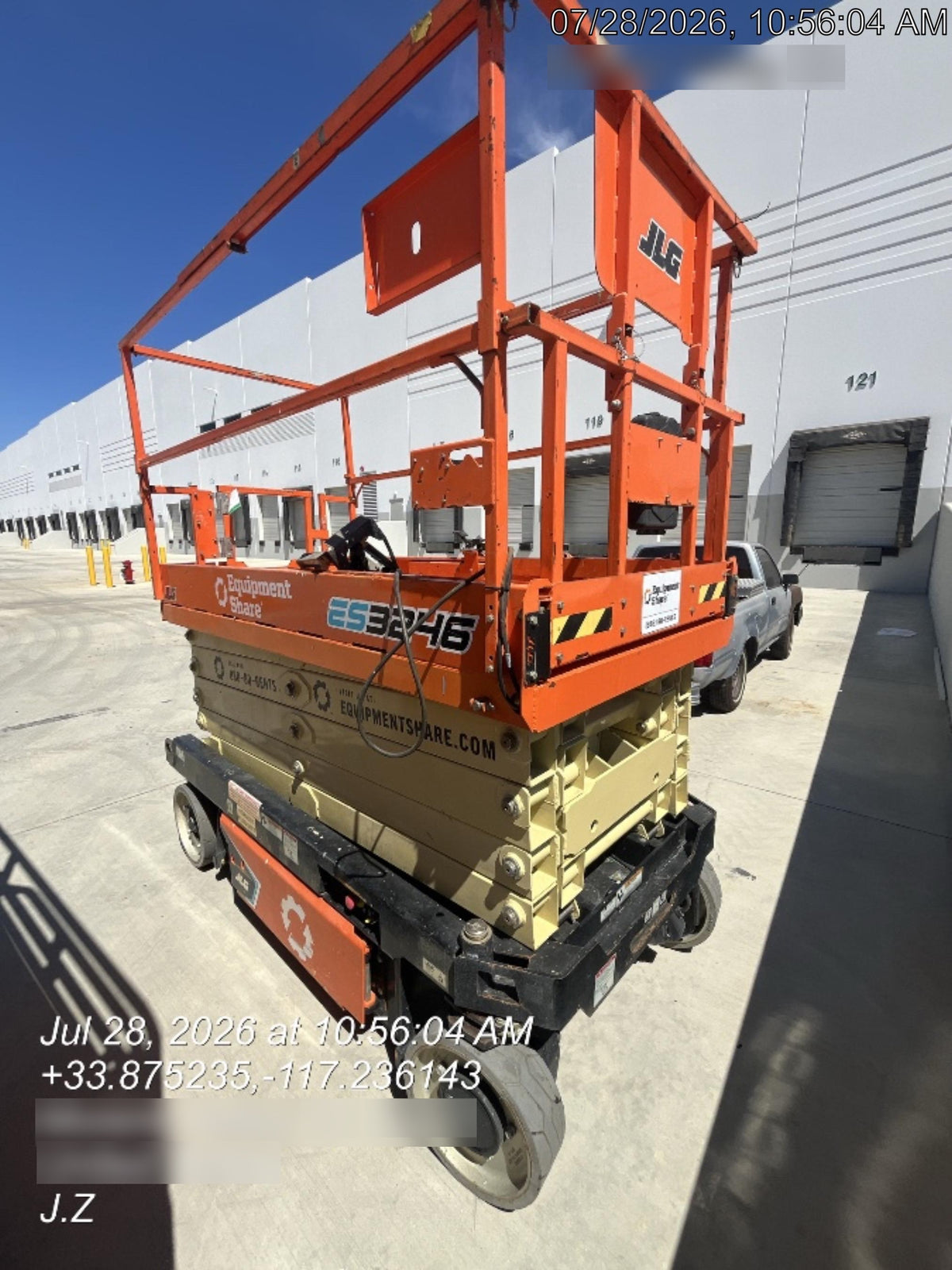 2022 JLG ES3246