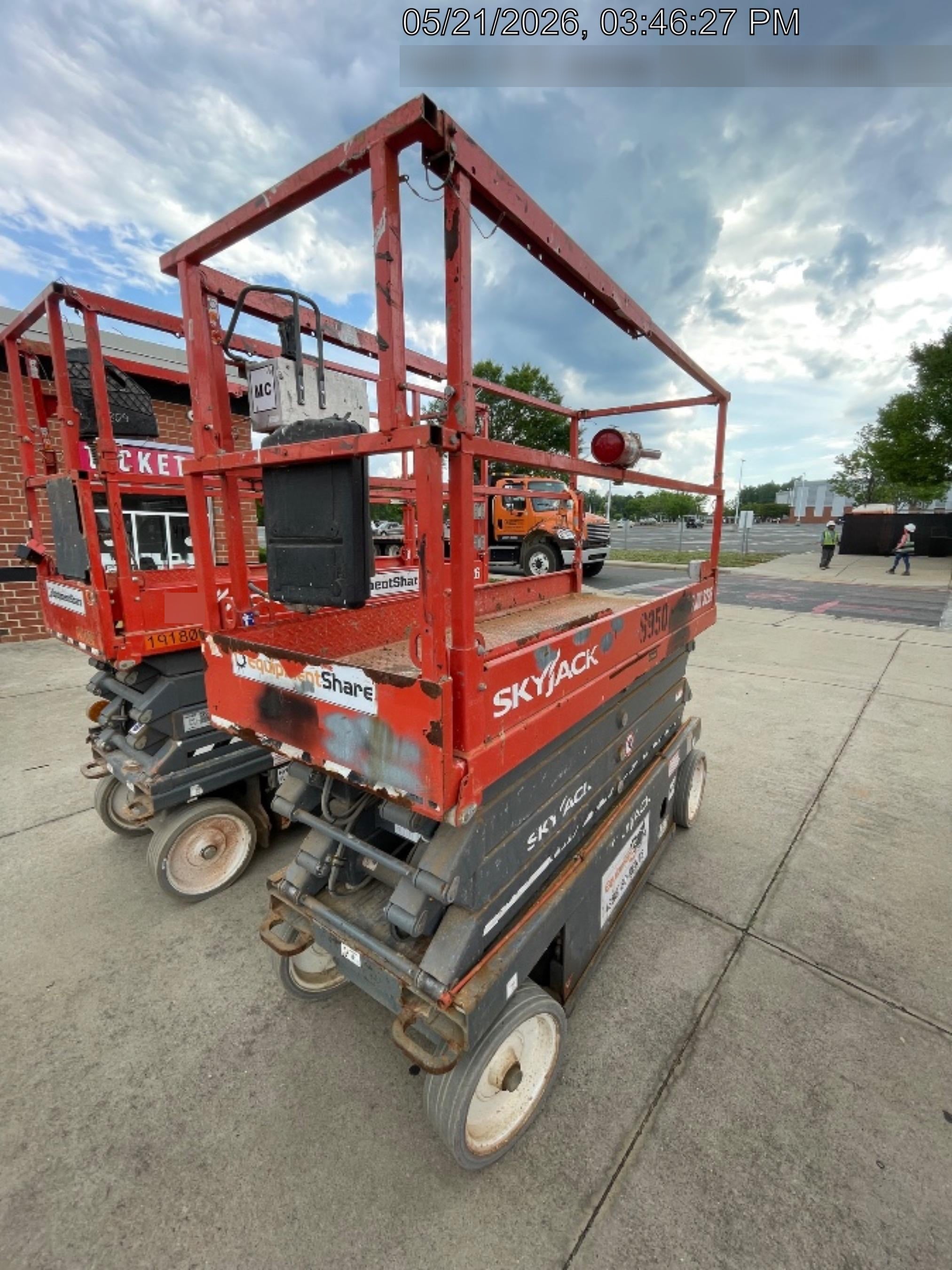 2018 Skyjack SJIII-3226 Skyjack SJIII3226 Scissor Lift w/Trojan Batteries