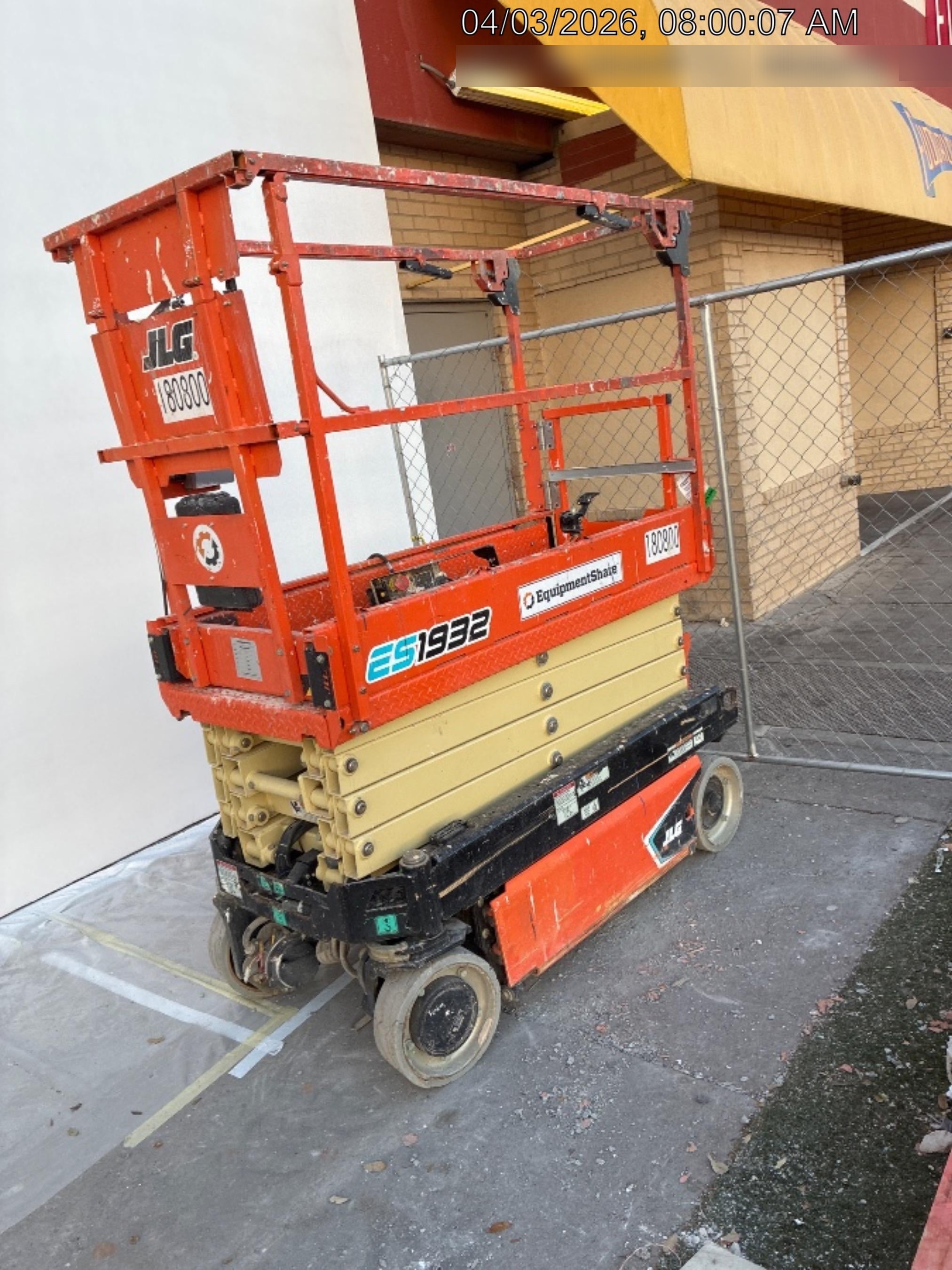 2021 JLG ES1932