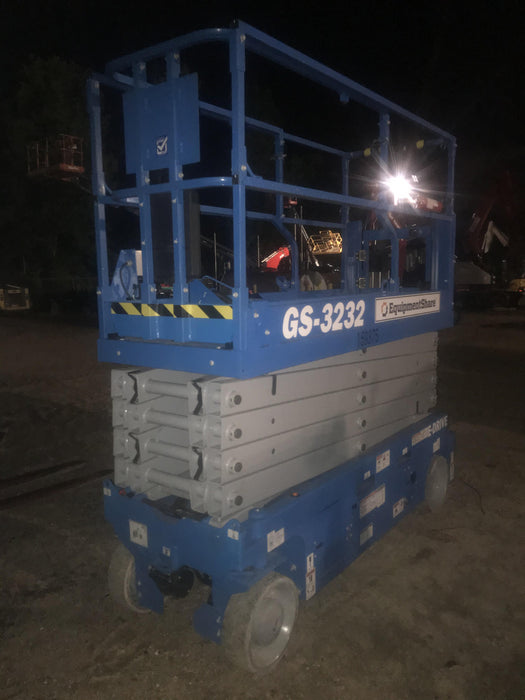 2021 GENIE GS-3232