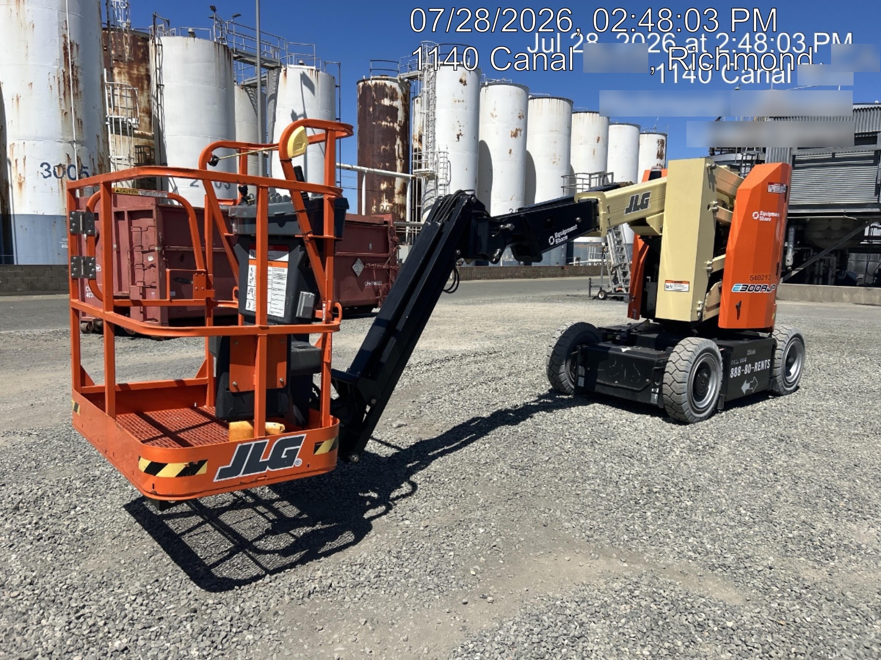 2025 JLG E300AJP