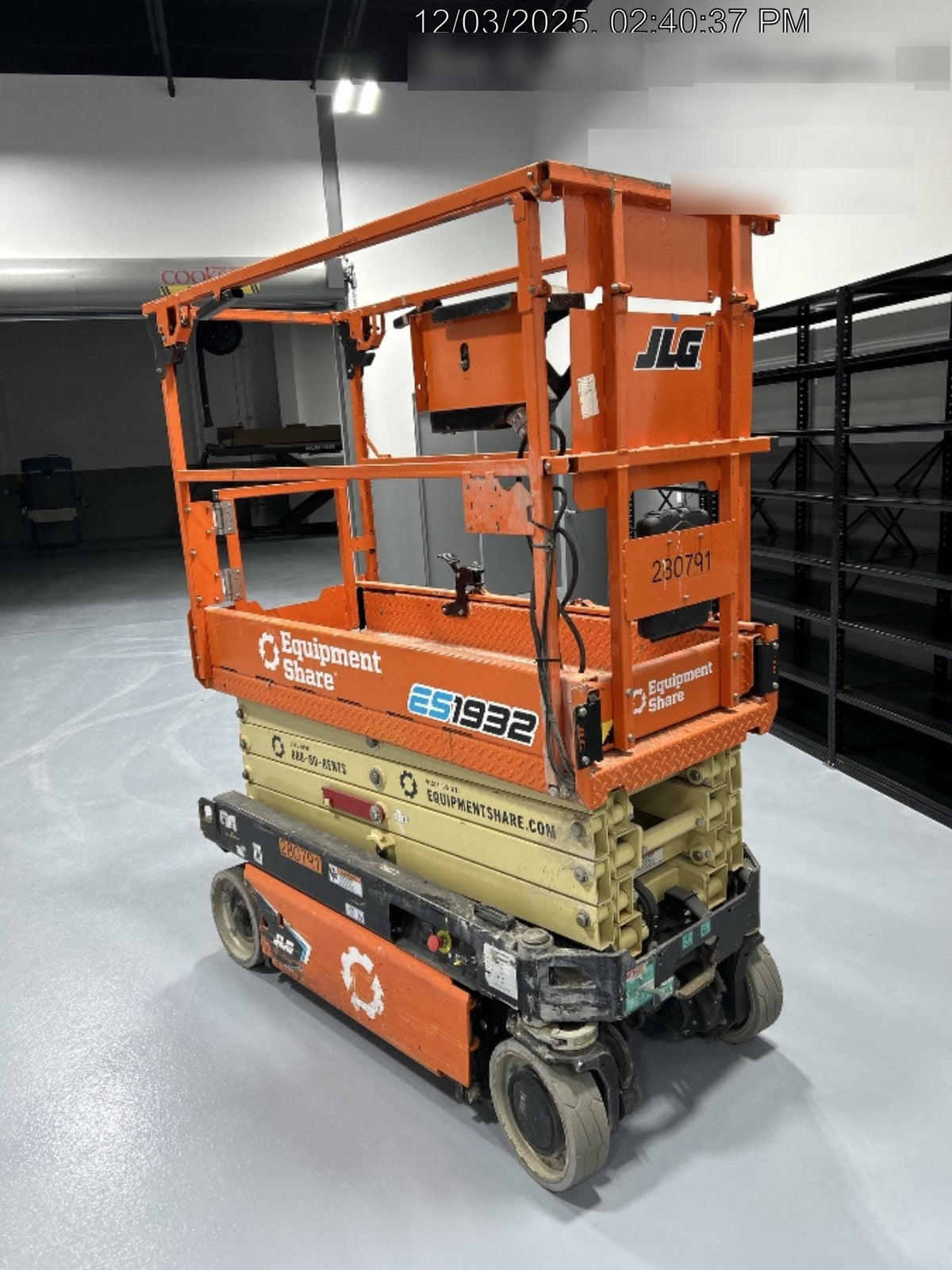 2022 JLG ES1932